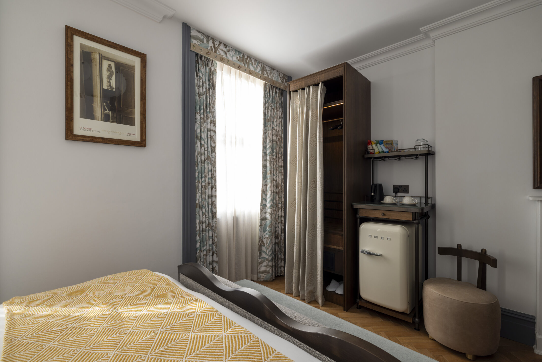 deluxe quarters hotel bedroom at bertrands townhouse